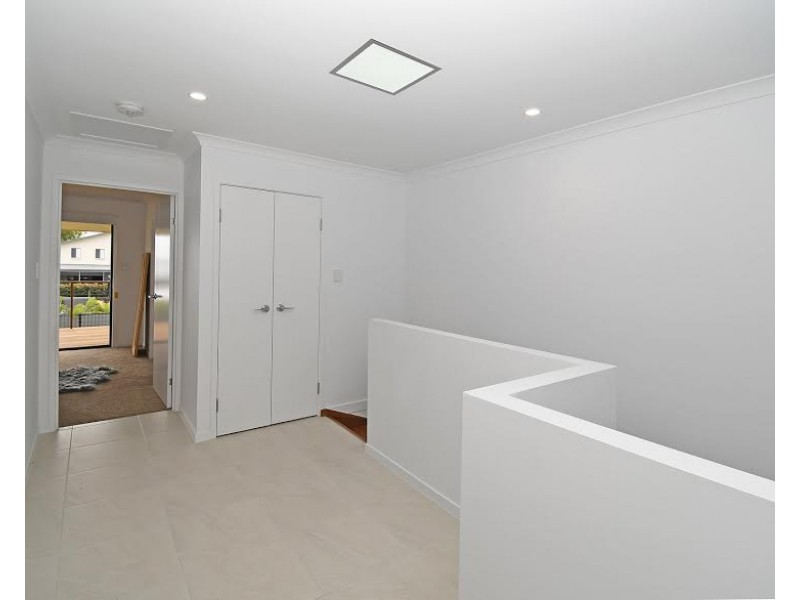 1/6 HOWARD STREET, Burrum Heads QLD 4659