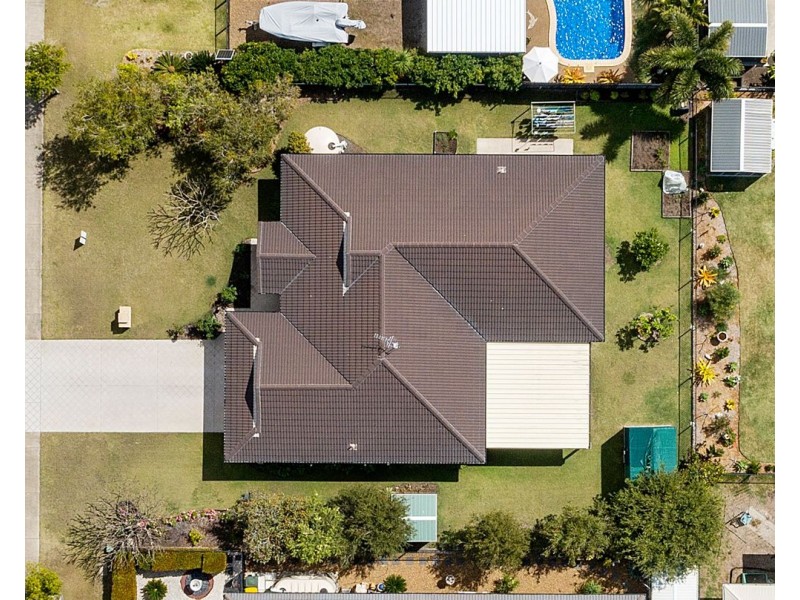 51 SIRENIA DRIVE, Burrum Heads QLD 4659