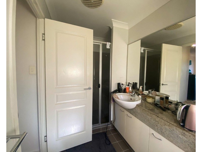 18 Wave Court, Toogoom QLD 4655