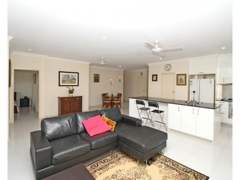 25 Northshore Avenue, Toogoom QLD 4655
