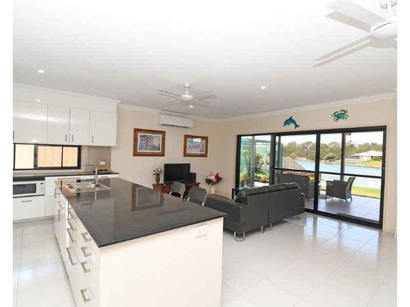 25 Northshore Avenue, Toogoom QLD 4655