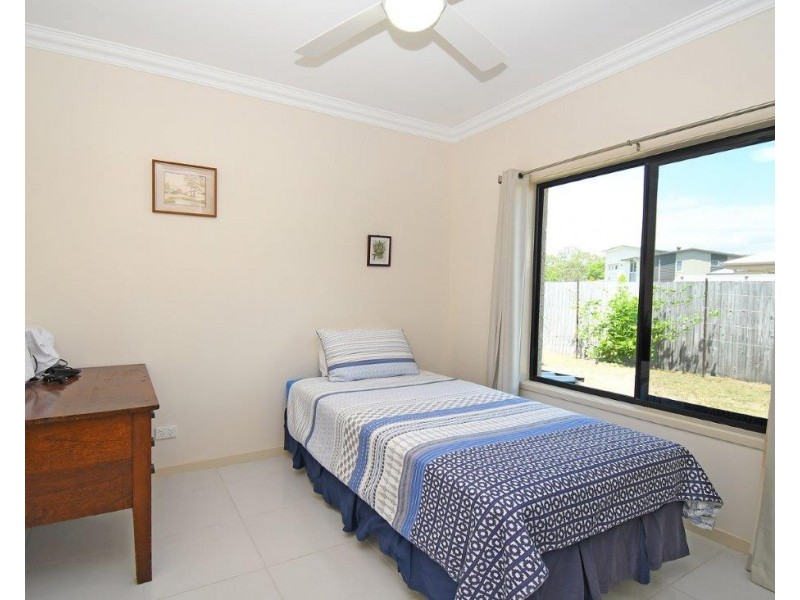 25 Northshore Avenue, Toogoom QLD 4655