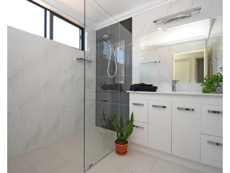 25 Northshore Avenue, Toogoom QLD 4655