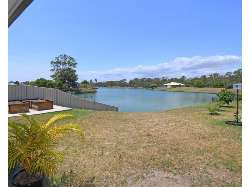 25 Northshore Avenue, Toogoom QLD 4655