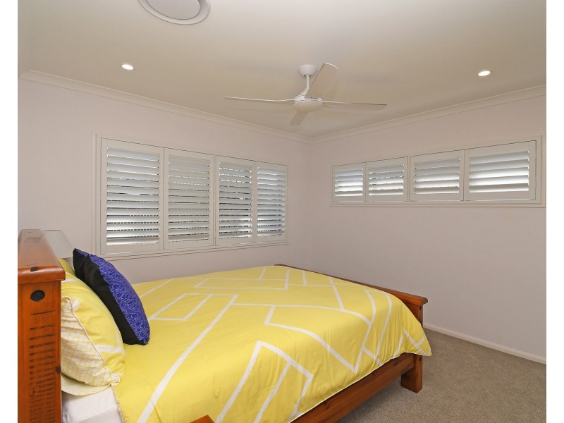 2 CASTAWAY COURT, Toogoom QLD 4655