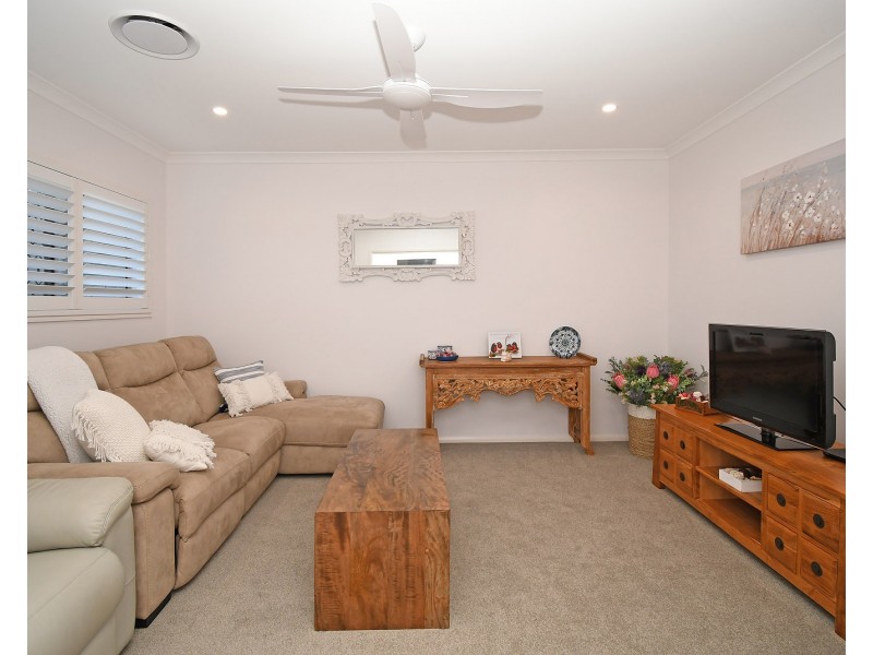 2 CASTAWAY COURT, Toogoom QLD 4655