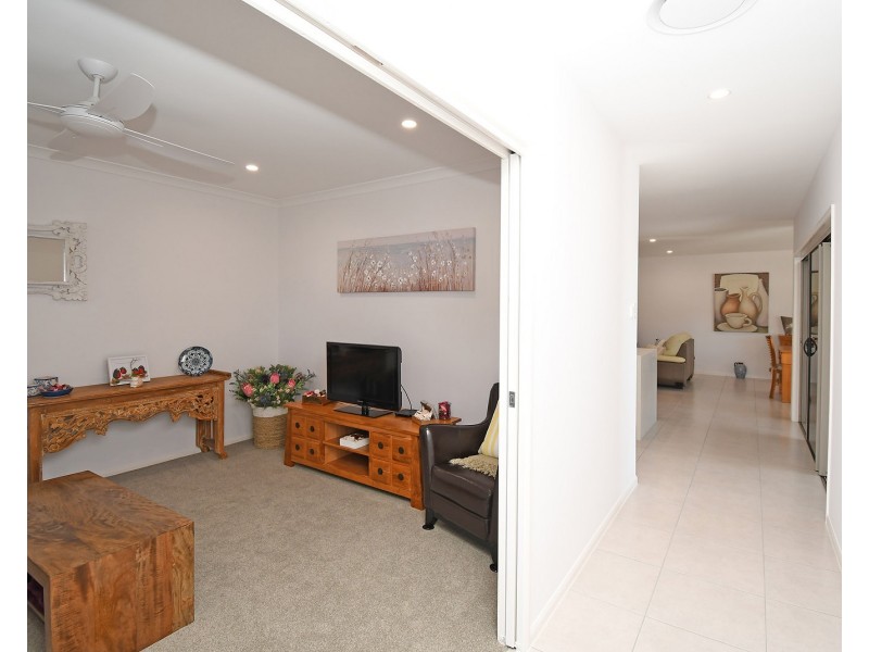 2 CASTAWAY COURT, Toogoom QLD 4655