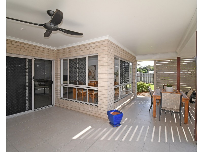 2 CASTAWAY COURT, Toogoom QLD 4655