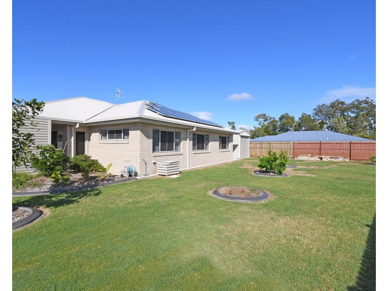 2 CASTAWAY COURT, Toogoom QLD 4655