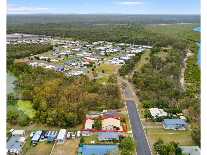 99 RIVERVIEW DRIVE, Burrum Heads QLD 4659