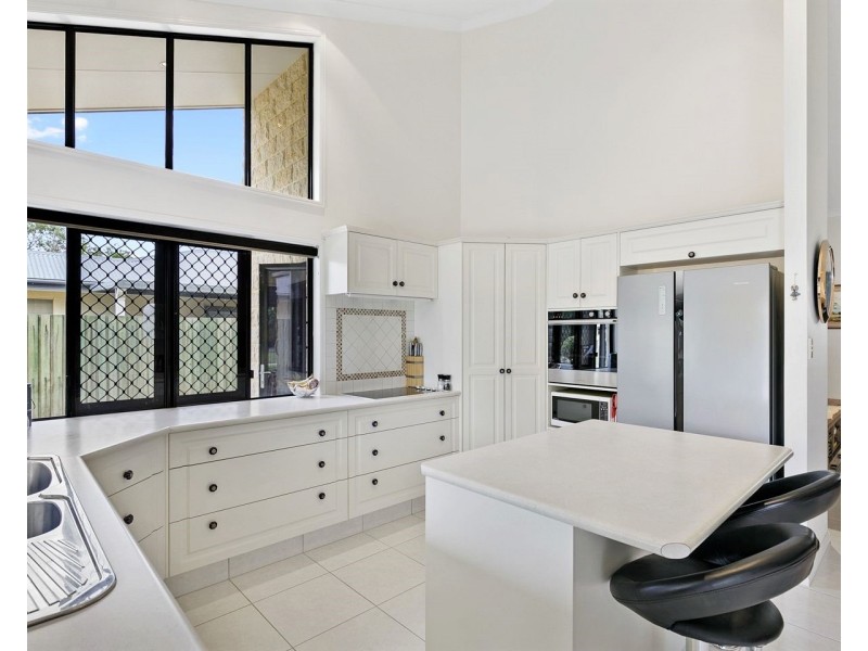 99 RIVERVIEW DRIVE, Burrum Heads QLD 4659