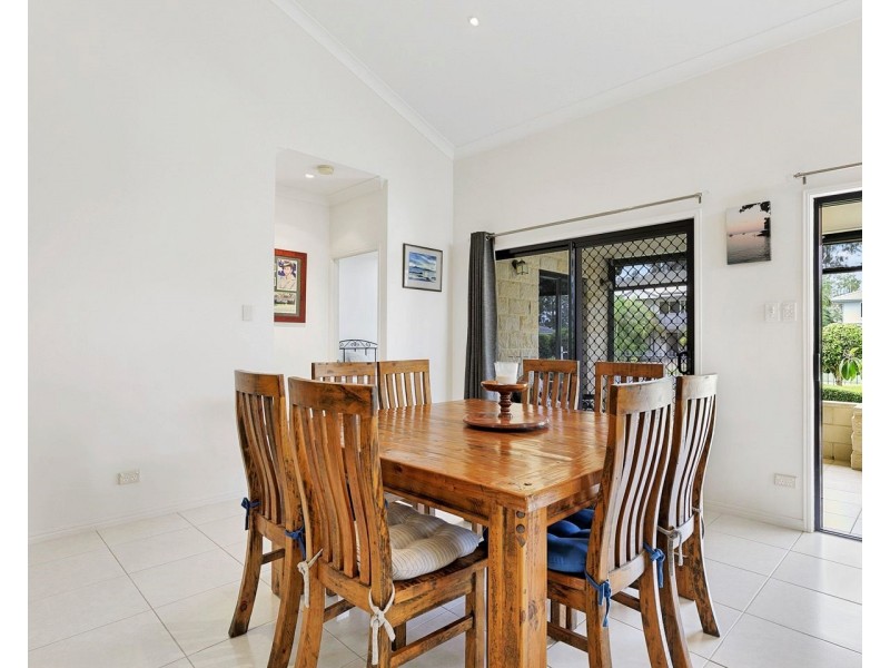 99 RIVERVIEW DRIVE, Burrum Heads QLD 4659