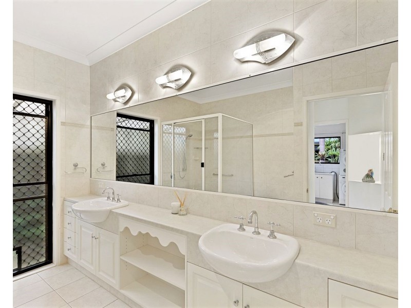 99 RIVERVIEW DRIVE, Burrum Heads QLD 4659