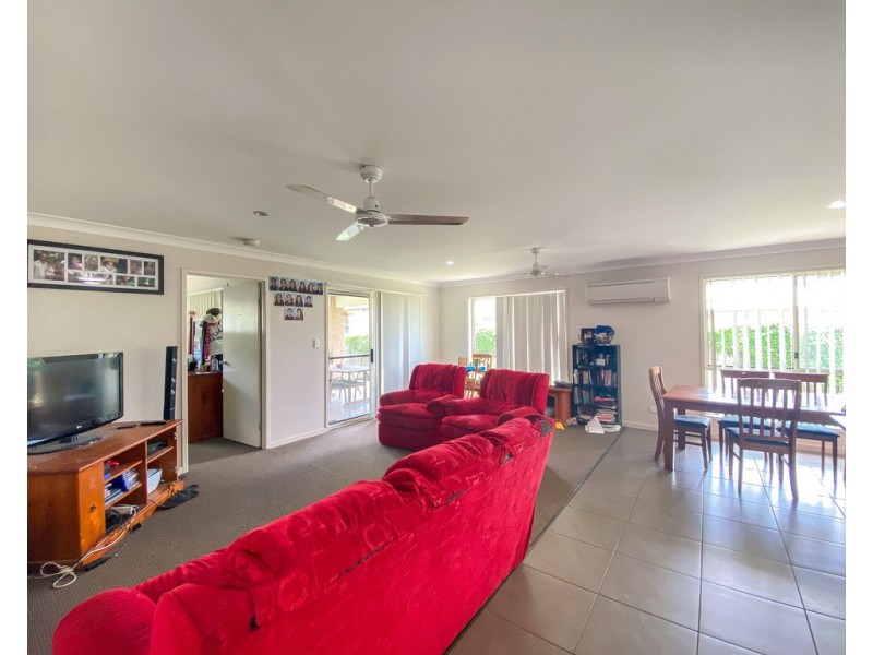 24 Seashore Way, Toogoom QLD 4655