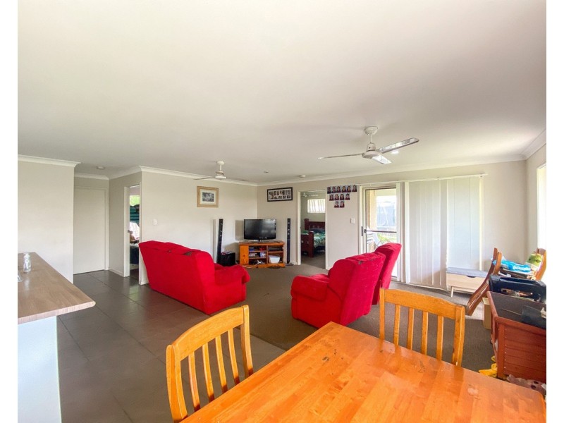 24 Seashore Way, Toogoom QLD 4655