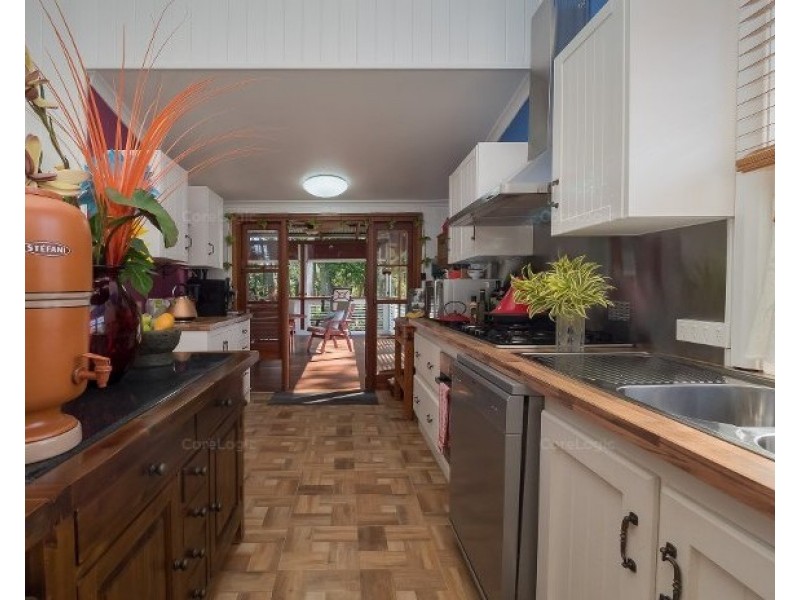 32 SHELLCOT STREET, Toogoom QLD 4655