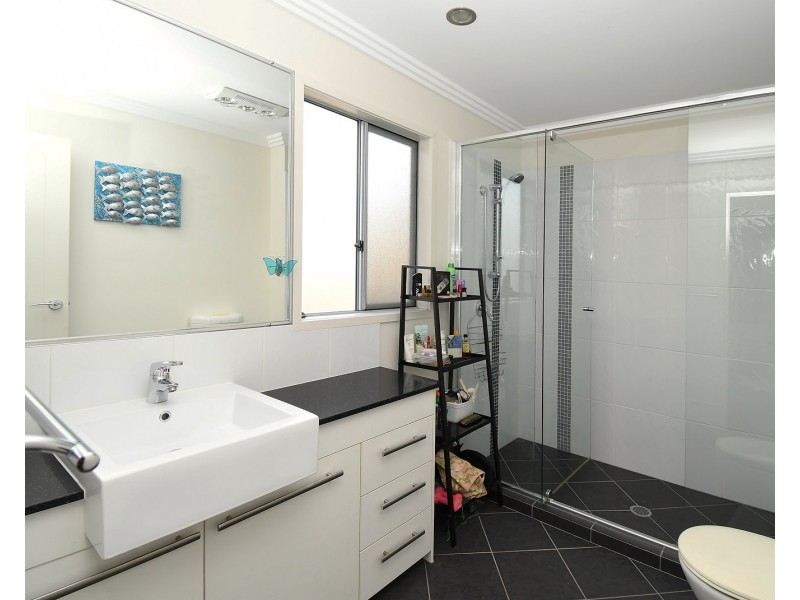 69 KINGFISHER PARADE, Toogoom QLD 4655