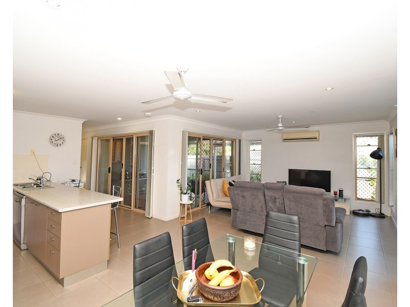 13 Oyster Court, Toogoom QLD 4655