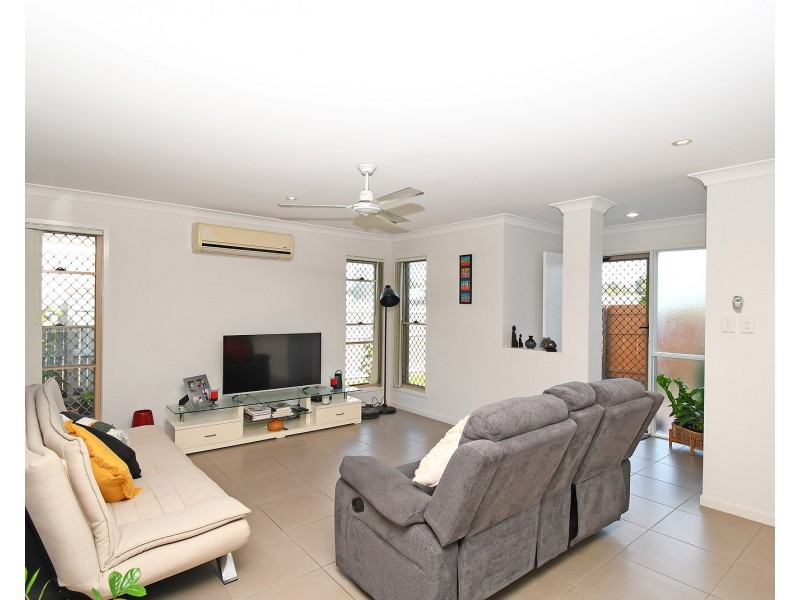 13 Oyster Court, Toogoom QLD 4655