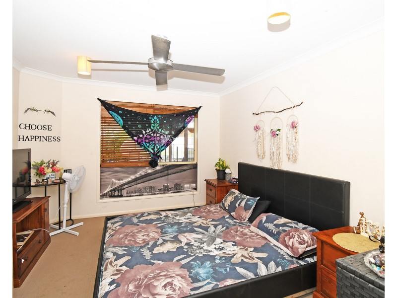 27 Tree View Road, Toogoom QLD 4655