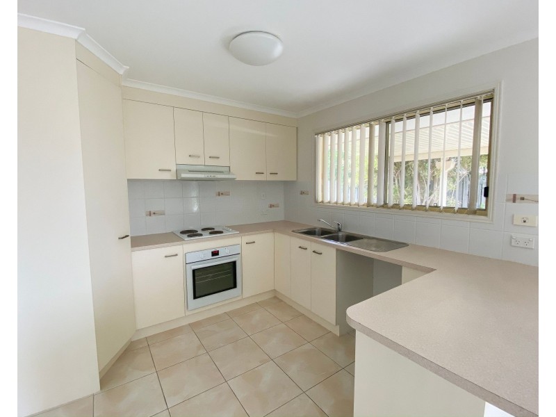 4 SEASHORE WAY, Toogoom QLD 4655