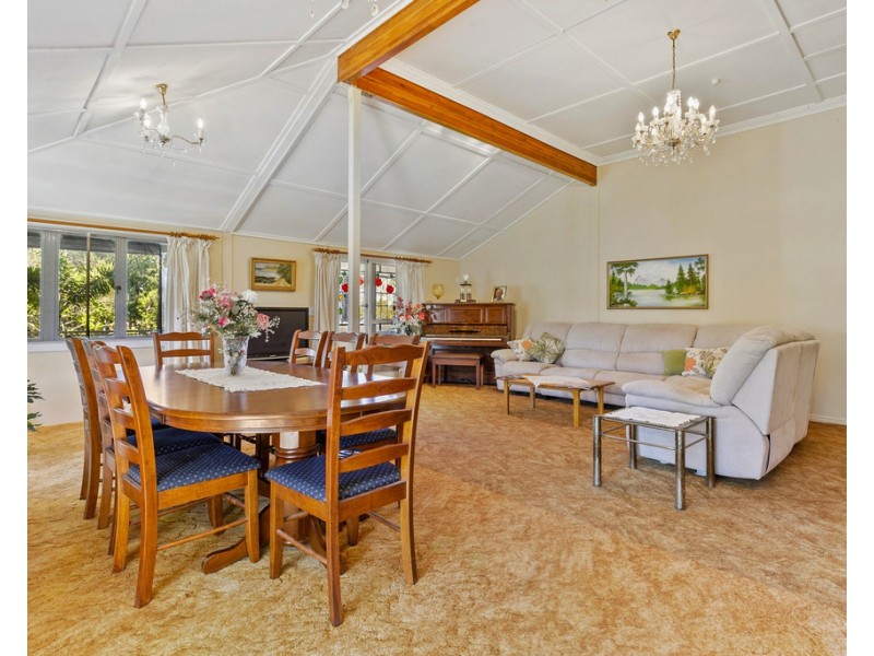 7 OAKES DRIVE, Burrum Heads QLD 4659