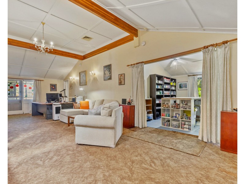 7 OAKES DRIVE, Burrum Heads QLD 4659