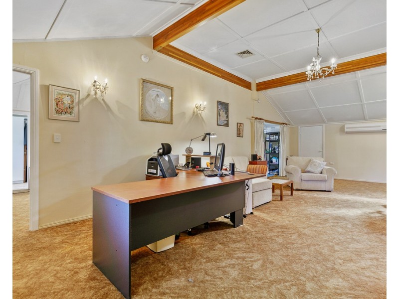 7 OAKES DRIVE, Burrum Heads QLD 4659