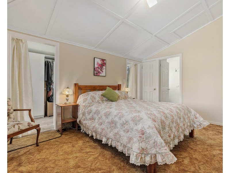7 OAKES DRIVE, Burrum Heads QLD 4659
