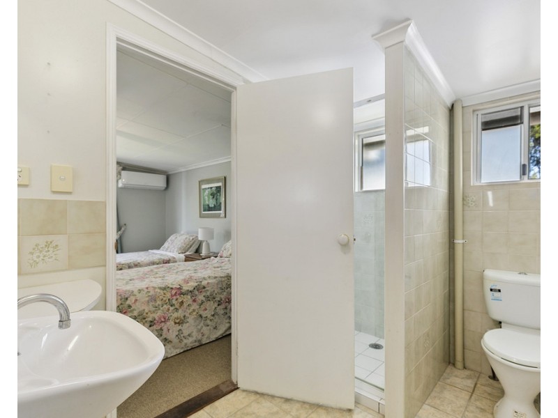 7 OAKES DRIVE, Burrum Heads QLD 4659