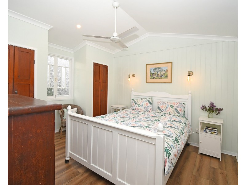 61 MORETON STREET, Toogoom QLD 4655