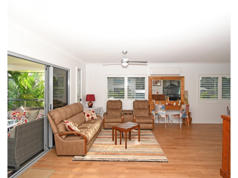 9 BEACHSIDE COURT, Toogoom QLD 4655