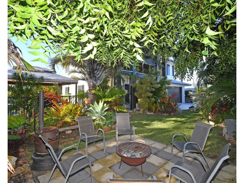 9 BEACHSIDE COURT, Toogoom QLD 4655