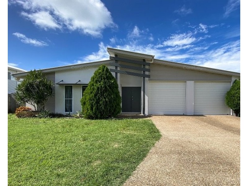 7 CLEARWATER CRESCENT, Toogoom QLD 4655