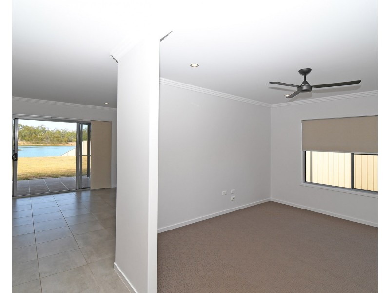 43 NORTHSHORE AVENUE, Toogoom QLD 4655