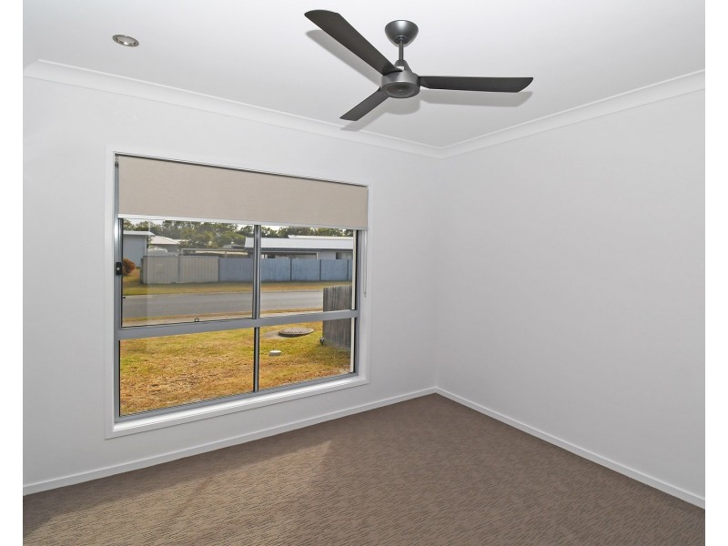 43 NORTHSHORE AVENUE, Toogoom QLD 4655
