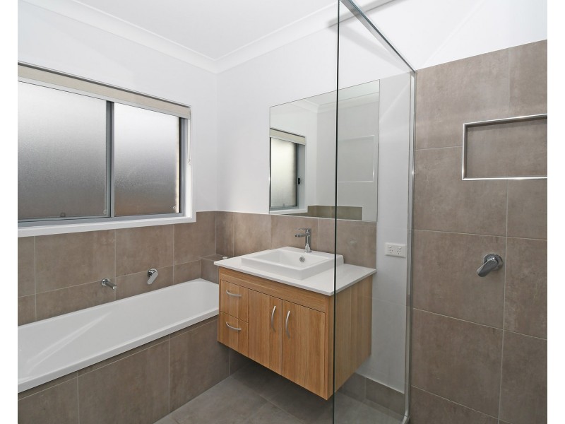 43 NORTHSHORE AVENUE, Toogoom QLD 4655