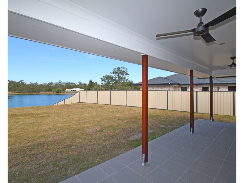 43 NORTHSHORE AVENUE, Toogoom QLD 4655