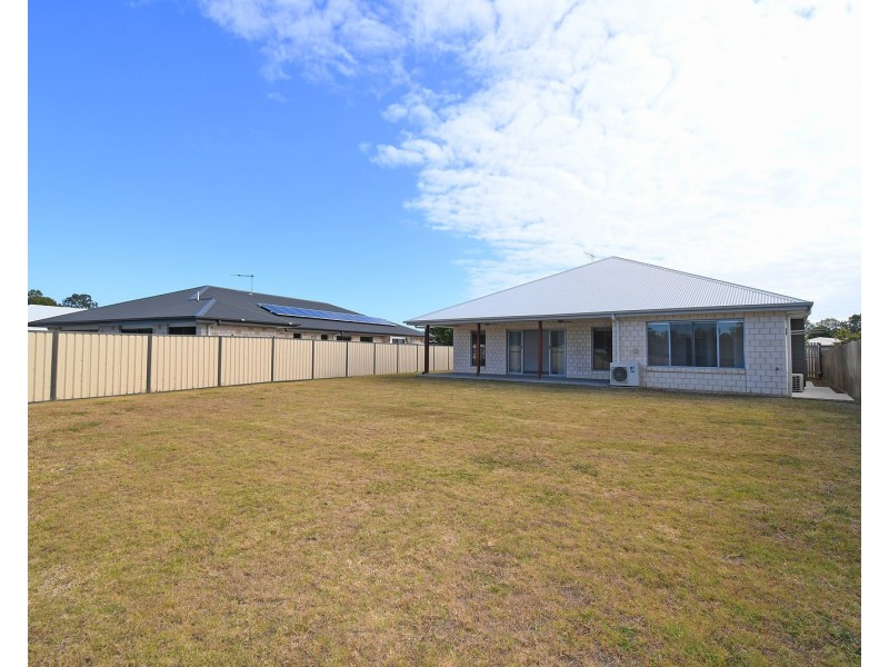 43 NORTHSHORE AVENUE, Toogoom QLD 4655