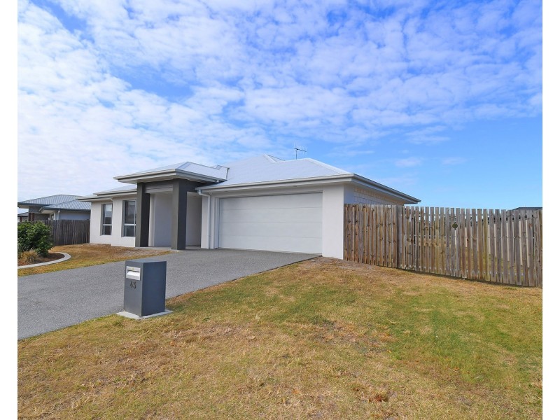 43 NORTHSHORE AVENUE, Toogoom QLD 4655