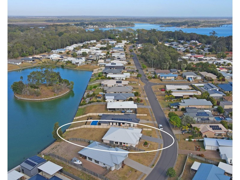 43 NORTHSHORE AVENUE, Toogoom QLD 4655
