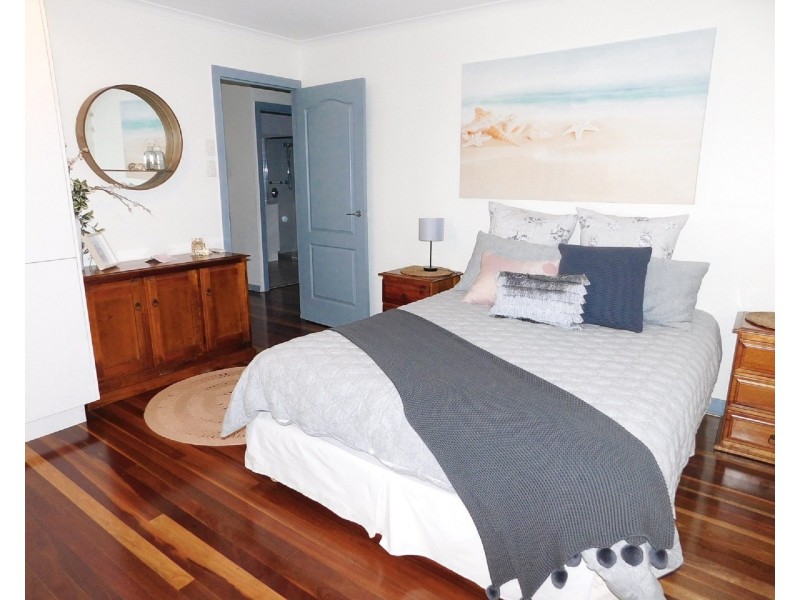 44 KINGFISHER PARADE, Toogoom QLD 4655