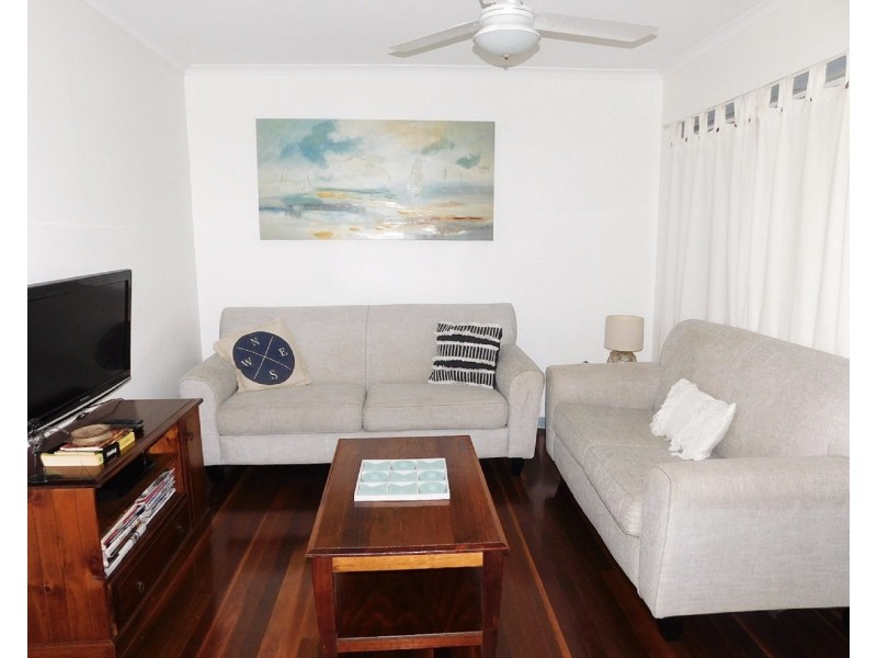 44 KINGFISHER PARADE, Toogoom QLD 4655