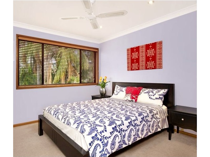 5 Clement Place, Ingleburn NSW 2565