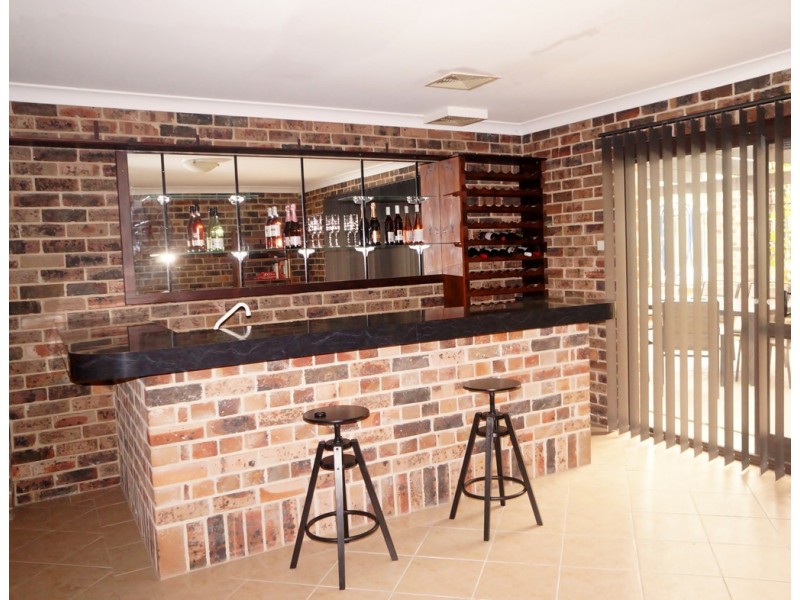 5 Clement Place, Ingleburn NSW 2565