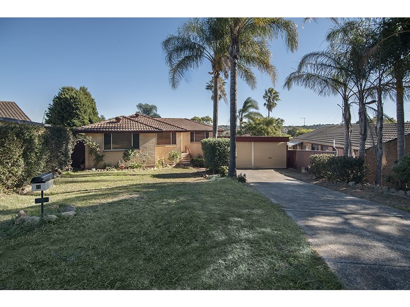 8 Durness Place, St Andrews NSW 2566