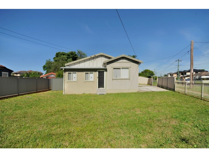 30 FRASER ROAD, Canley Vale NSW 2166