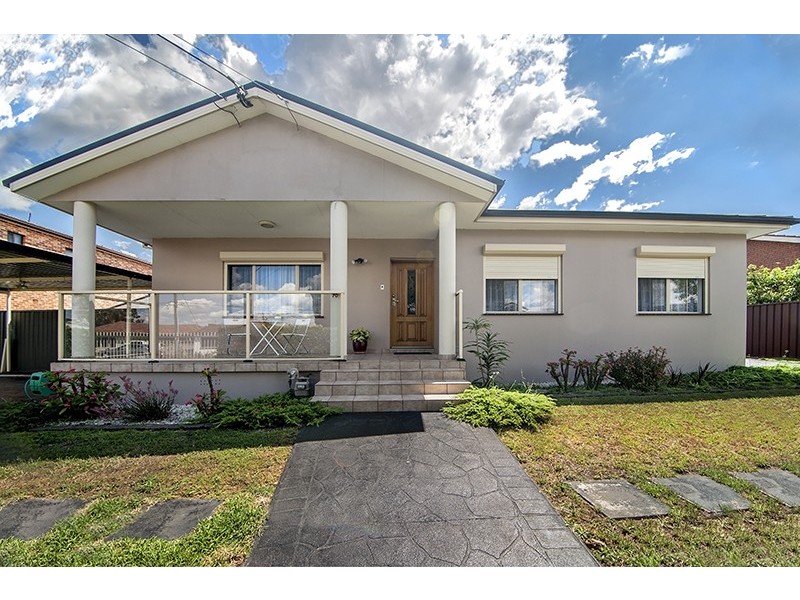 70 STATION STREET, Fairfield Heights NSW 2165