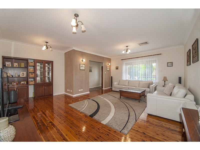 70 STATION STREET, Fairfield Heights NSW 2165