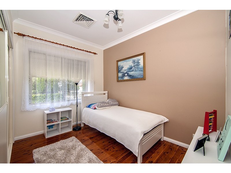 70 STATION STREET, Fairfield Heights NSW 2165